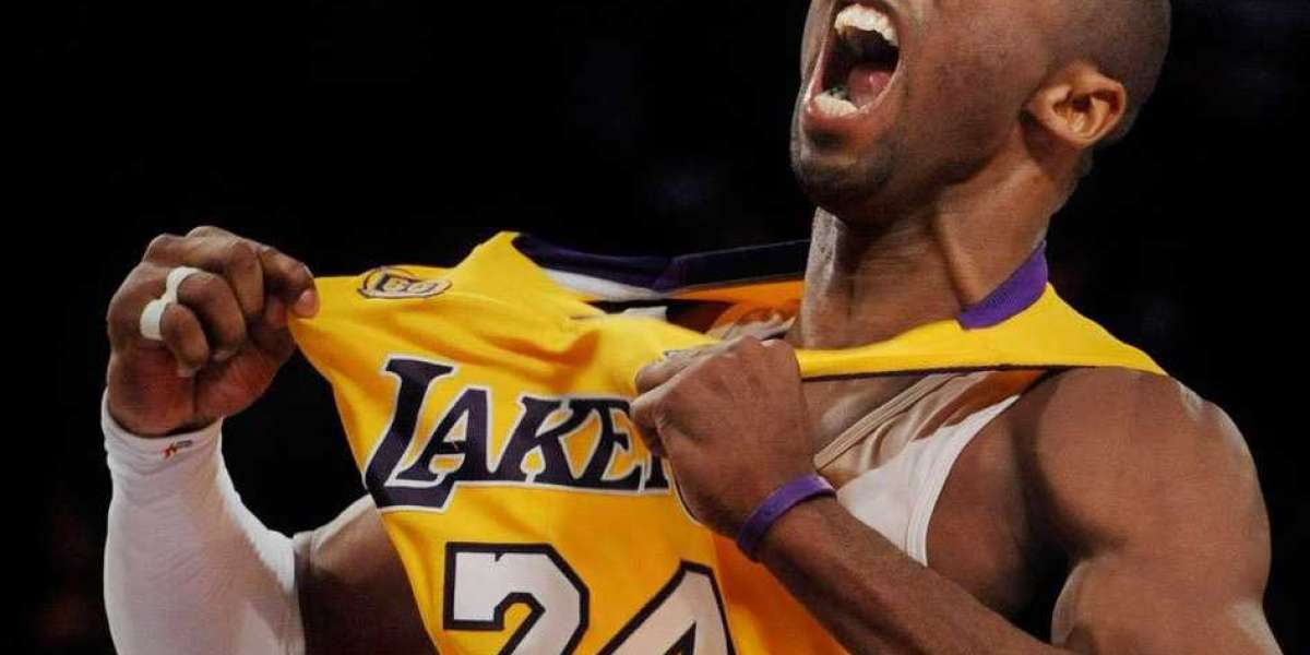 LeBron James vs. Kobe Bryant: Who is the GOAT?