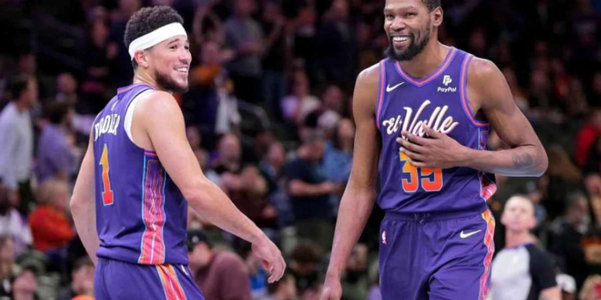 Booker Blazes, Inspired by KD, as Suns Douse Lakers in Phoenix Sunfire